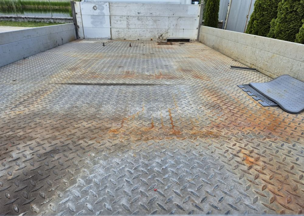 Skrzynia ładunkowa 4m Iveco - Flakbyggnation: bild 4 Skrzynia ładunkowa 4m Iveco - Flakbyggnation: bild 4