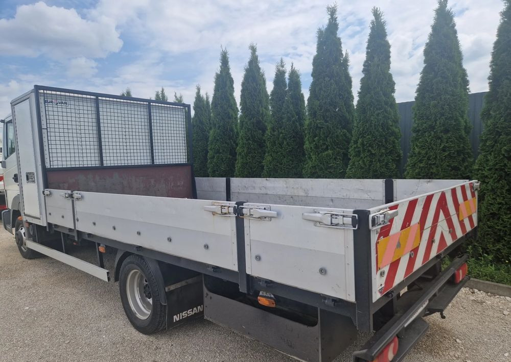 Skrzynia ładunkowa burty 4m Atleon Iveco mascott - Flakbyggnation: bild 2 Skrzynia ładunkowa burty 4m Atleon Iveco mascott - Flakbyggnation: bild 2