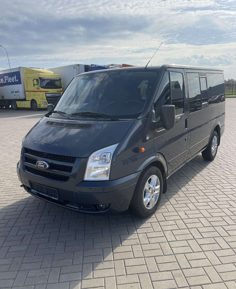 Ford Transit - Minibuss, Persontransport: bild 1 Ford Transit - Minibuss, Persontransport: bild 1