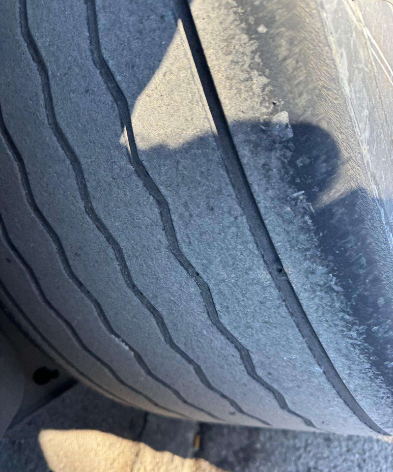 Kögel Mega SAF - Kapelltrailer: bild 4 Kögel Mega SAF - Kapelltrailer: bild 4