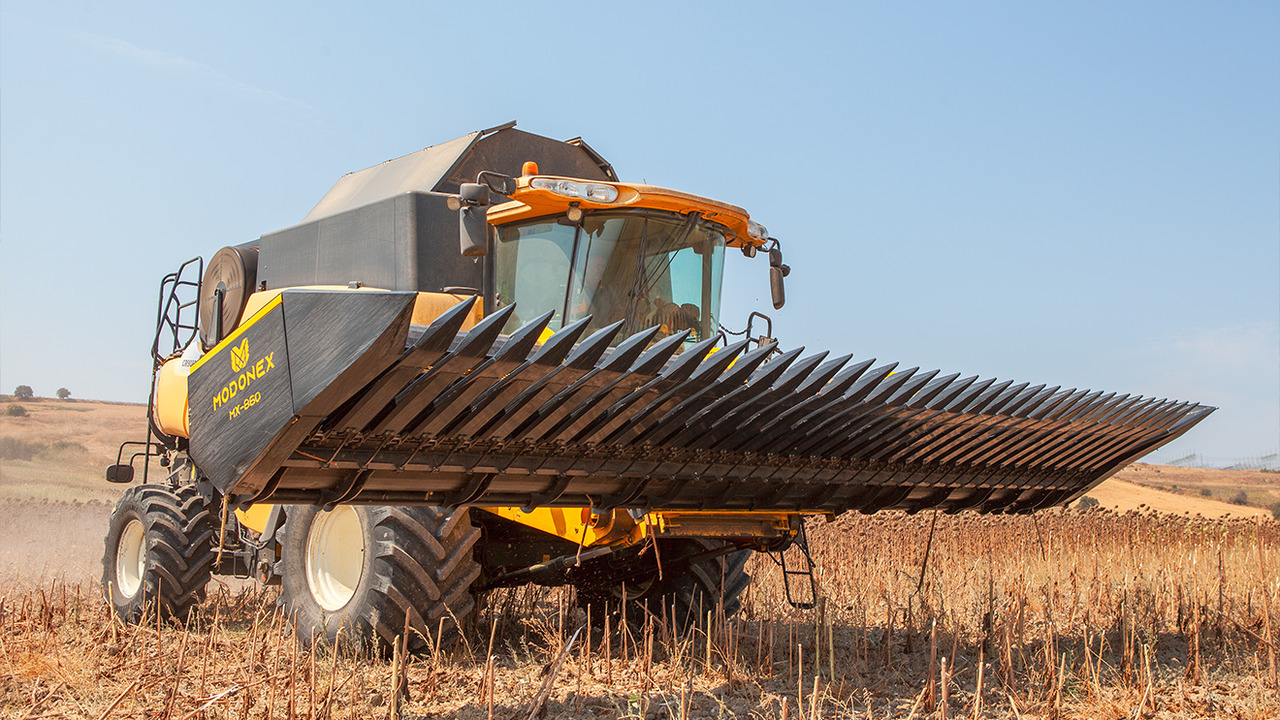 Modonex MX-630 - Skärbord för solrosor: bild 1 Modonex MX-630 - Skärbord för solrosor: bild 1