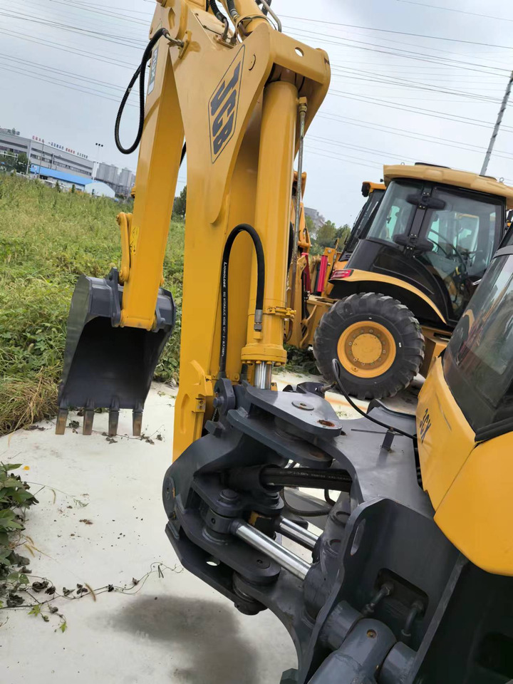 JCB 3CX backhoe loader TLB versatile machine multiple attachment options - Grävlastare: bild 2 JCB 3CX backhoe loader TLB versatile machine multiple attachment options - Grävlastare: bild 2