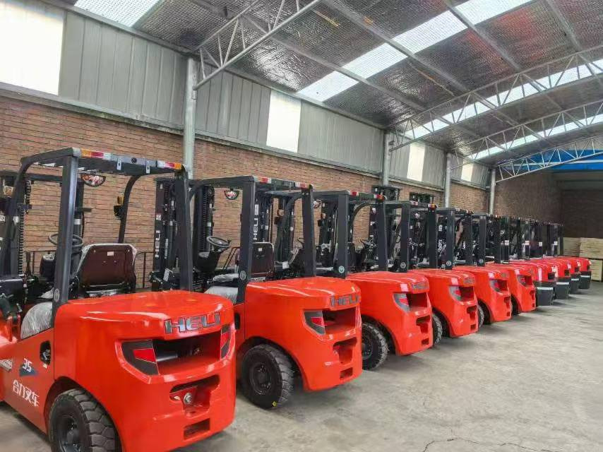 Heli brand new 3.5T diesel forklift(Clamp available) - Dieseltruck: bild 2 Heli brand new 3.5T diesel forklift(Clamp available) - Dieseltruck: bild 2