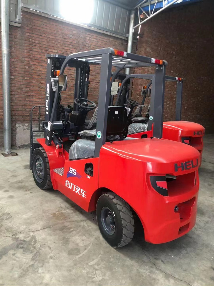 Heli brand new 3.5T diesel forklift(Clamp available) - Dieseltruck: bild 3 Heli brand new 3.5T diesel forklift(Clamp available) - Dieseltruck: bild 3