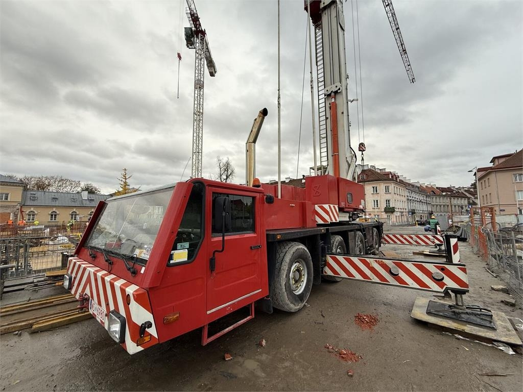 Spierings AT4 SK488 / 2006 / AC - Klimatyzacja (2x diesel) - Självresande tornkran: bild 2 Spierings AT4 SK488 / 2006 / AC - Klimatyzacja (2x diesel) - Självresande tornkran: bild 2