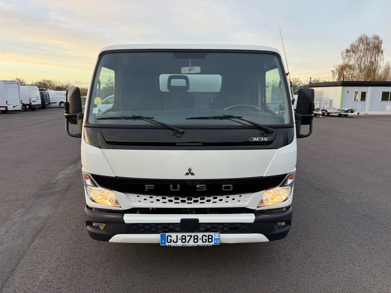 Mitsubishi Canter Fuso - Transportbil med tippflak: bild 5 Mitsubishi Canter Fuso - Transportbil med tippflak: bild 5