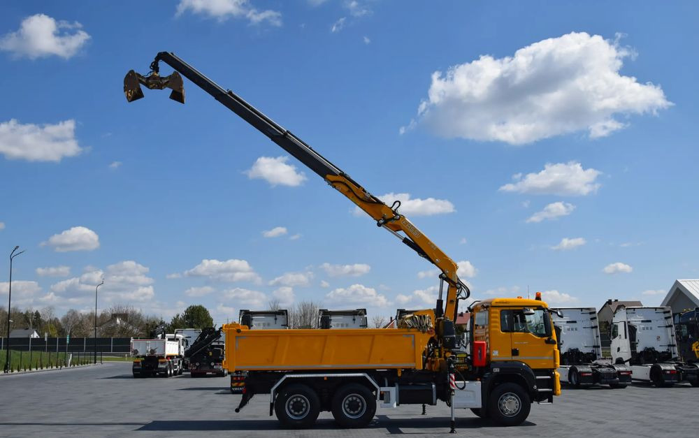 Tippbil lastbil, Kranbil MAN TGS 26.400 / 6x4 / EURO 6 / UDT / HDS FASSI 165 / WYSUW x3 / ROTATOR / CHWYTAK / STEROWANIE RADIOWE / WZMOCNIONA RAMA / WYWROTKA / HYDROBURTA / AUTOMAT / 2017 / NOWE OPONY - 100% / NISKI PRZEBIEG: bild 18 Tippbil lastbil, Kranbil MAN TGS 26.400 / 6x4 / EURO 6 / UDT / HDS FASSI 165 / WYSUW x3 / ROTATOR / CHWYTAK / STEROWANIE RADIOWE / WZMOCNIONA RAMA / WYWROTKA / HYDROBURTA / AUTOMAT / 2017 / NOWE OPONY - 100% / NISKI PRZEBIEG: bild 18