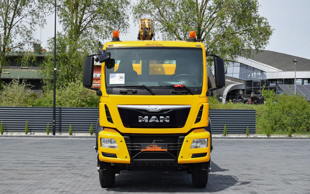 MAN TGS 26.400 / 6x4 / EURO 6 / UDT / HDS FASSI 165 / WYSUW x3 / ROTATOR / CHWYTAK / STEROWANIE RADIOWE / WZMOCNIONA RAMA / WYWROTKA / HYDROBURTA / AUTOMAT / 2017 / NOWE OPONY - 100% / NISKI PRZEBIEG - Tippbil lastbil, Kranbil: bild 2 MAN TGS 26.400 / 6x4 / EURO 6 / UDT / HDS FASSI 165 / WYSUW x3 / ROTATOR / CHWYTAK / STEROWANIE RADIOWE / WZMOCNIONA RAMA / WYWROTKA / HYDROBURTA / AUTOMAT / 2017 / NOWE OPONY - 100% / NISKI PRZEBIEG - Tippbil lastbil, Kranbil: bild 2