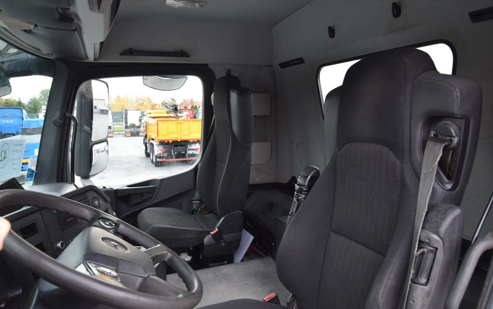 Tippbil lastbil Mercedes-Benz AROCS 3243 / 8x4 / EURO 6 / WYWROTKA / MELLER KIPPER / HYDROBURTA / AUTOMAT / SERWISOWANY / SPROWADZONY: bild 19 Tippbil lastbil Mercedes-Benz AROCS 3243 / 8x4 / EURO 6 / WYWROTKA / MELLER KIPPER / HYDROBURTA / AUTOMAT / SERWISOWANY / SPROWADZONY: bild 19