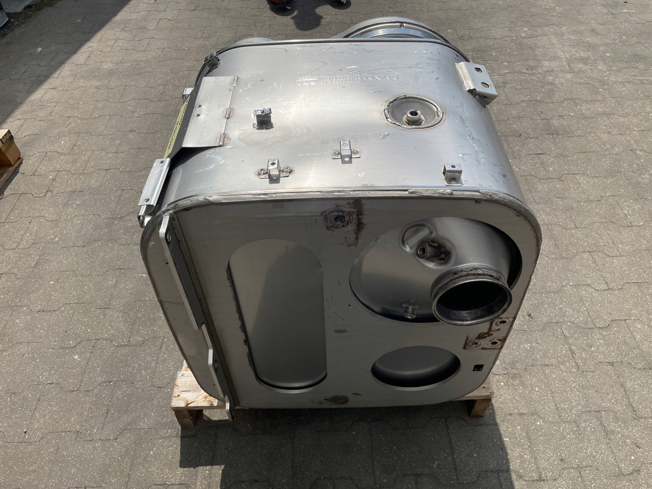 KATALIZATOR MAN TGX TGS EURO 6 DPF TŁUMIK WYDECH 81151036101 - Katalytisk omvandlare för Lastbil: bild 5 KATALIZATOR MAN TGX TGS EURO 6 DPF TŁUMIK WYDECH 81151036101 - Katalytisk omvandlare för Lastbil: bild 5