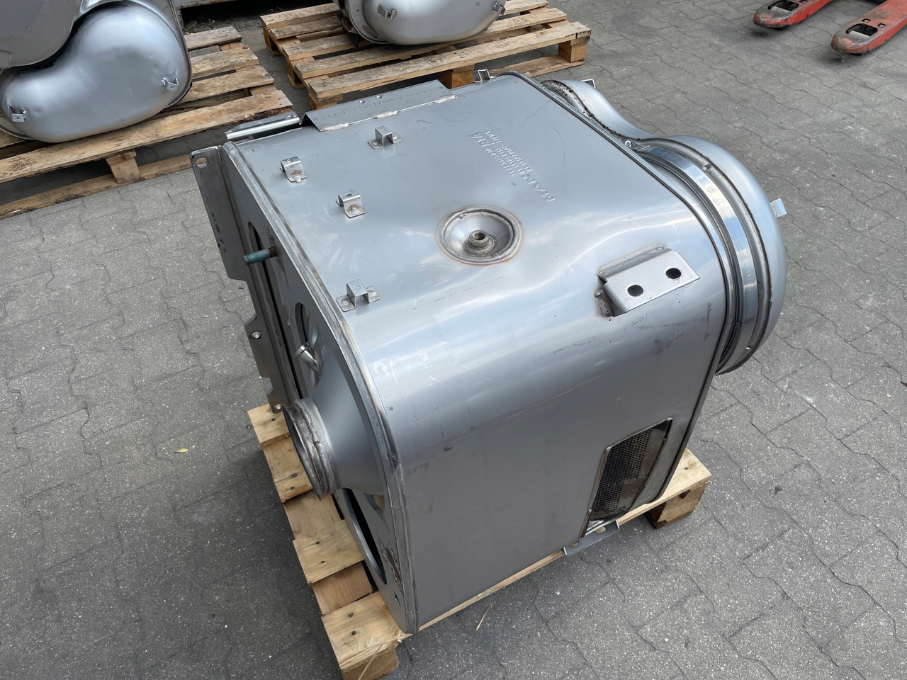 KATALIZATOR MAN TGX TGS EURO 6 DPF TŁUMIK WYDECH 81151036115 - Katalytisk omvandlare för Lastbil: bild 5 KATALIZATOR MAN TGX TGS EURO 6 DPF TŁUMIK WYDECH 81151036115 - Katalytisk omvandlare för Lastbil: bild 5