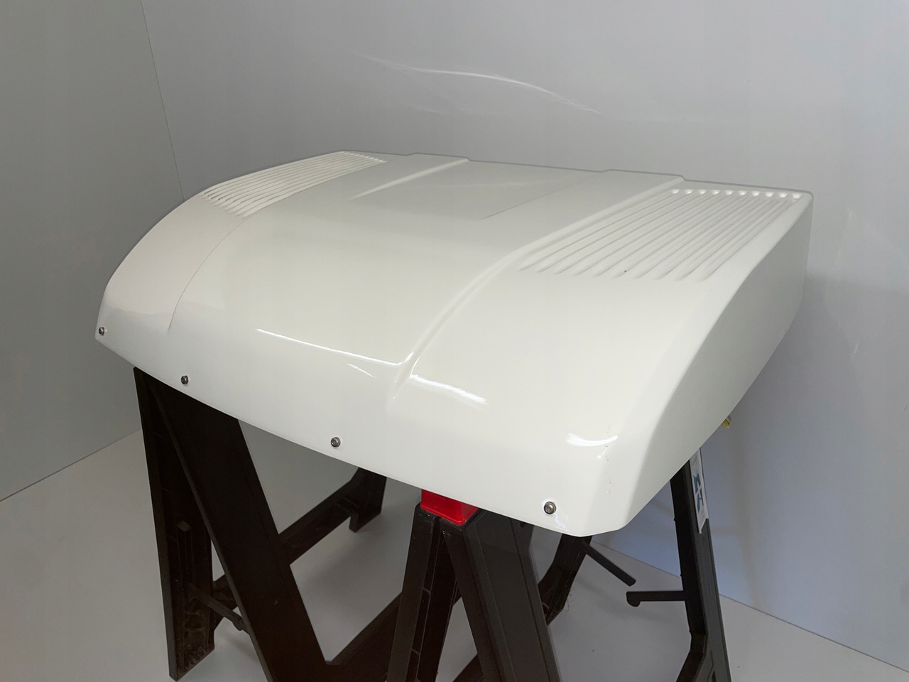 KLIMATYZACJA MAN SCANIA WAECO RT880 RT 880 - A/C kompressor för Lastbil: bild 3 KLIMATYZACJA MAN SCANIA WAECO RT880 RT 880 - A/C kompressor för Lastbil: bild 3