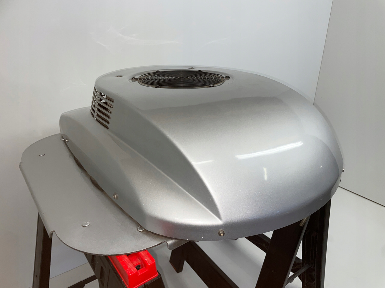 KLIMATYZACJA POSTOJOWA WAECO CA800 MAN SCANIA VOLVO DAF CA-0800-DC - A/C kompressor för Lastbil: bild 3 KLIMATYZACJA POSTOJOWA WAECO CA800 MAN SCANIA VOLVO DAF CA-0800-DC - A/C kompressor för Lastbil: bild 3