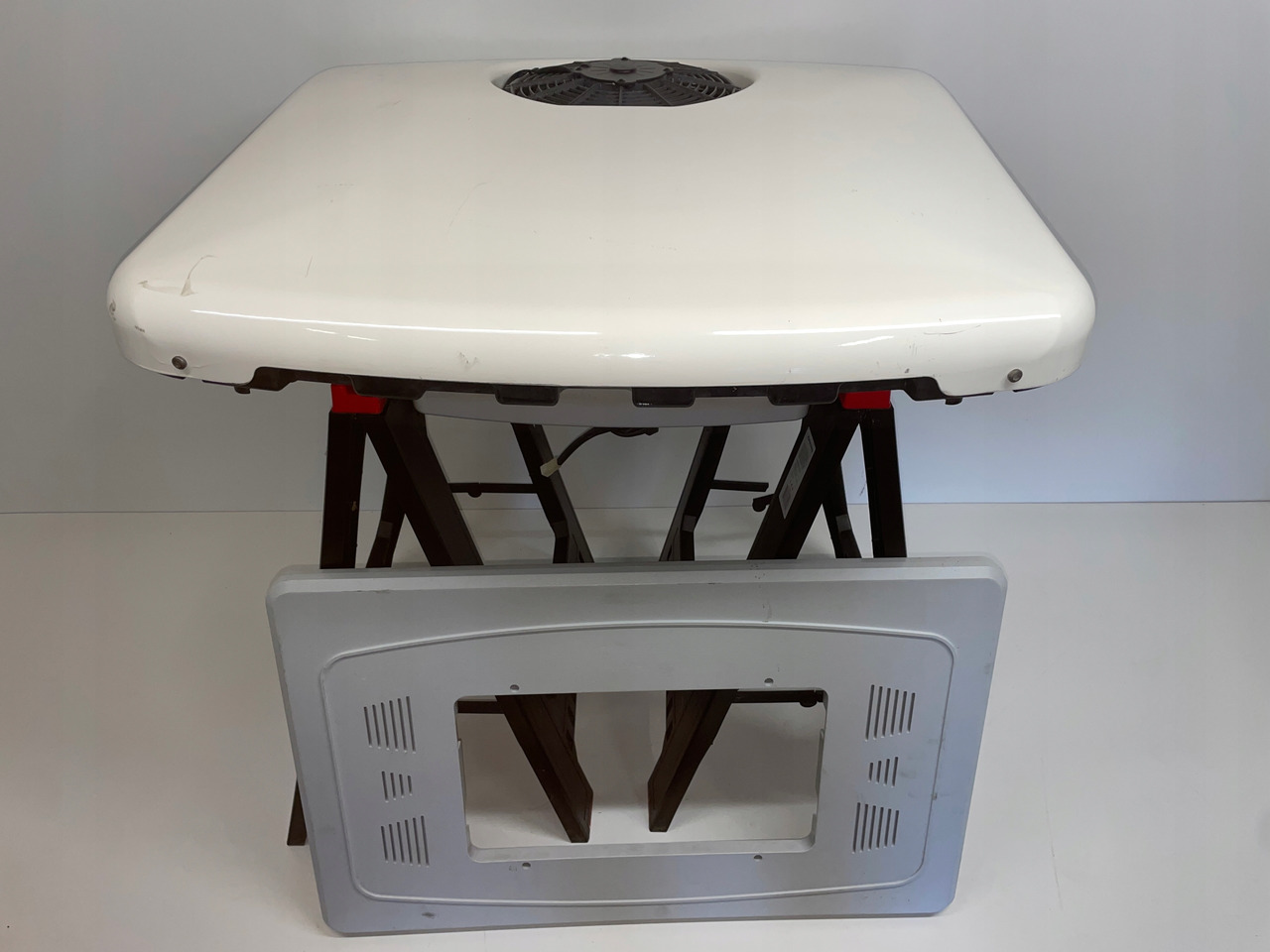 KLIMATYZACJA SLIMCOOL FACTORY PREP DAF MAN SCANIA - A/C kompressor för Lastbil: bild 1 KLIMATYZACJA SLIMCOOL FACTORY PREP DAF MAN SCANIA - A/C kompressor för Lastbil: bild 1