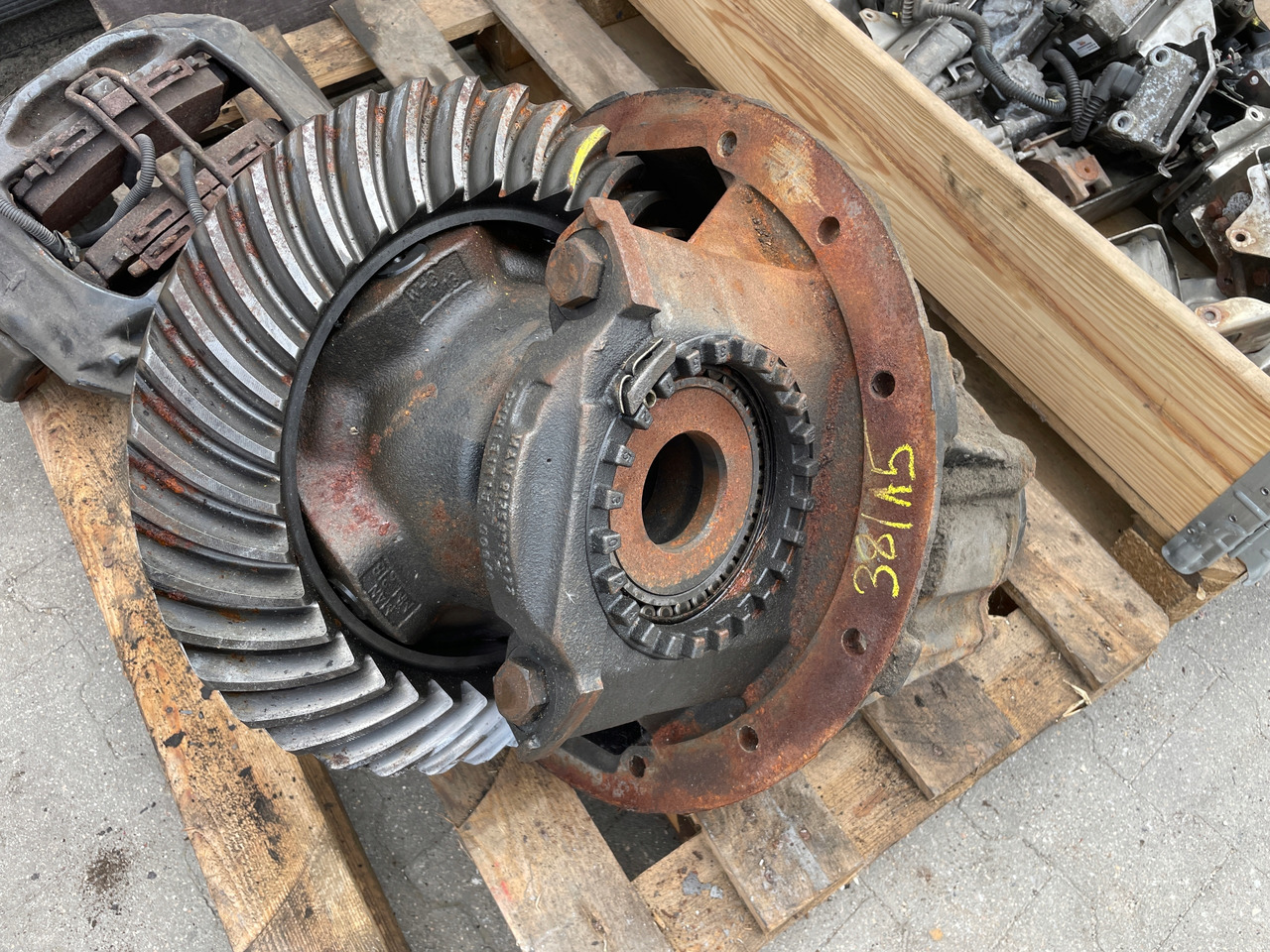 MAN TGX TGS TGA WKŁAD DYFERENCJAŁ MOSTU DYFER 38:15, 81350106301 - Bakaxel för Lastbil: bild 1 MAN TGX TGS TGA WKŁAD DYFERENCJAŁ MOSTU DYFER 38:15, 81350106301 - Bakaxel för Lastbil: bild 1