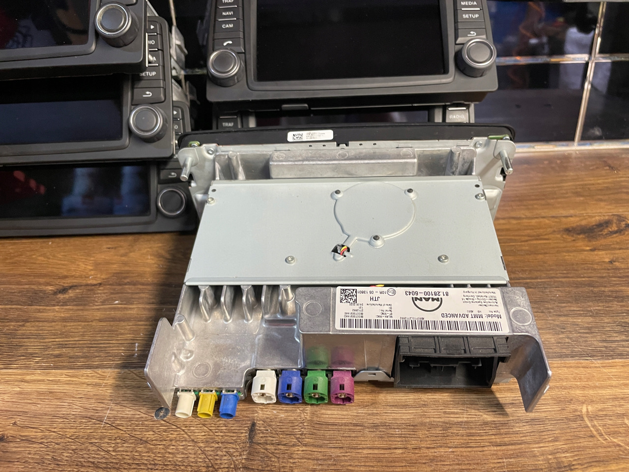 RADIO NAWIGACJA MAN TGS TGX EURO 6 81281006043 WYMIENIONY WYŚWIETLACZ - Navigationssystem för Lastbil: bild 5 RADIO NAWIGACJA MAN TGS TGX EURO 6 81281006043 WYMIENIONY WYŚWIETLACZ - Navigationssystem för Lastbil: bild 5