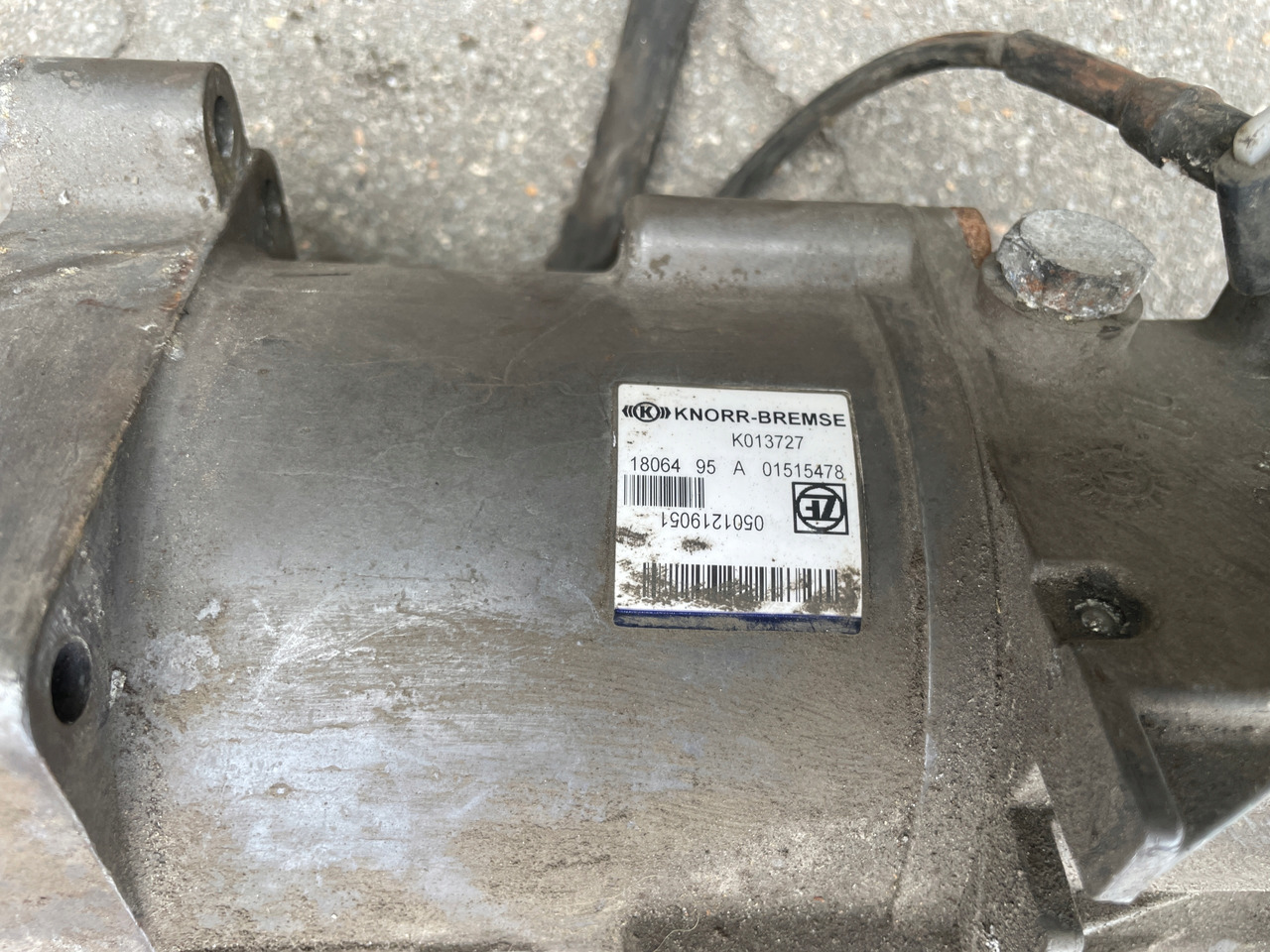 WYSPRZĘGLIK SKRZYNI MAN TGX TGS TGA AUTOMAT K013727 - Kopplingscylinder för Lastbil: bild 4 WYSPRZĘGLIK SKRZYNI MAN TGX TGS TGA AUTOMAT K013727 - Kopplingscylinder för Lastbil: bild 4