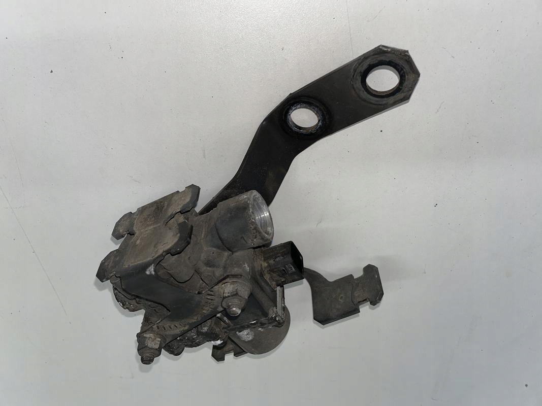 ZAWÓR CIŚNIENIA MERCEDES ACTROS MP4 A0054299244 - Fjädring för Lastbil: bild 3 ZAWÓR CIŚNIENIA MERCEDES ACTROS MP4 A0054299244 - Fjädring för Lastbil: bild 3