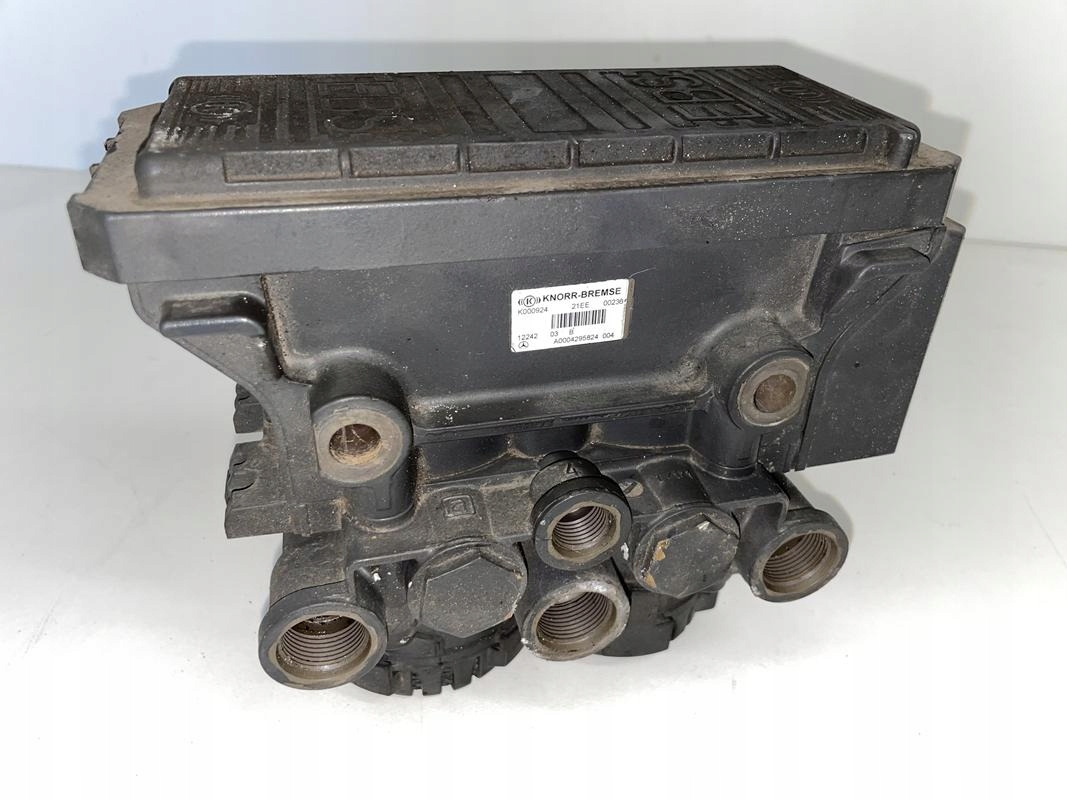 ZAWÓR MODULATOR HAMULCOWY EBS ACTROS MP 4 - Bromsventil för Lastbil: bild 1 ZAWÓR MODULATOR HAMULCOWY EBS ACTROS MP 4 - Bromsventil för Lastbil: bild 1