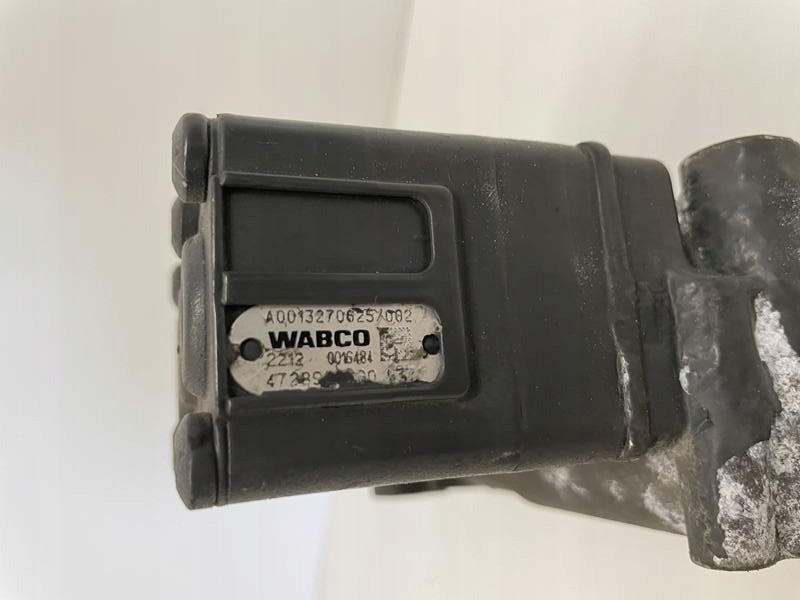 ZAWÓR PODUSZEK MERCEDES ACTROS MP 4 A0013270625 - Bromsventil för Lastbil: bild 2 ZAWÓR PODUSZEK MERCEDES ACTROS MP 4 A0013270625 - Bromsventil för Lastbil: bild 2