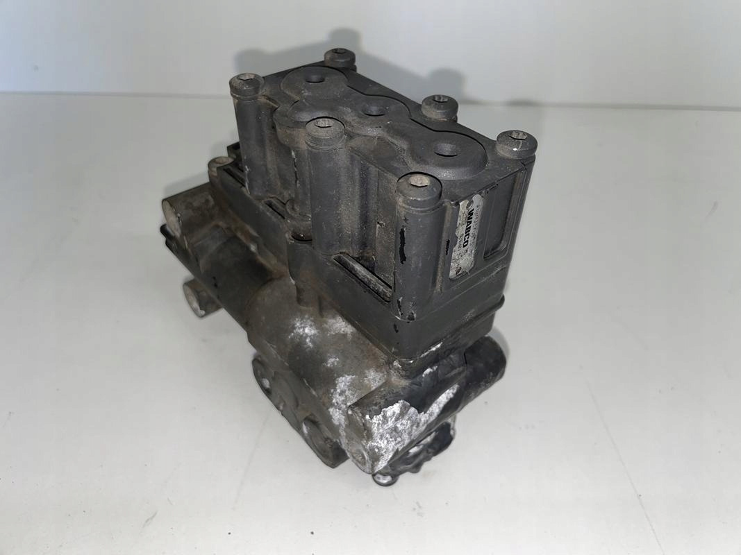 ZAWÓR PODUSZEK MERCEDES ACTROS MP 4 A0013270625 - Bromsventil för Lastbil: bild 1 ZAWÓR PODUSZEK MERCEDES ACTROS MP 4 A0013270625 - Bromsventil för Lastbil: bild 1