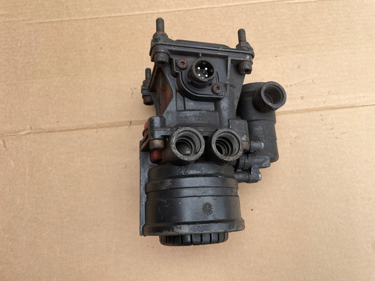 ZAWÓR PRZYCZEPY EBS MAN TGX TGS TGA 0486205022 81523016206 - Bromsventil: bild 3 ZAWÓR PRZYCZEPY EBS MAN TGX TGS TGA 0486205022 81523016206 - Bromsventil: bild 3