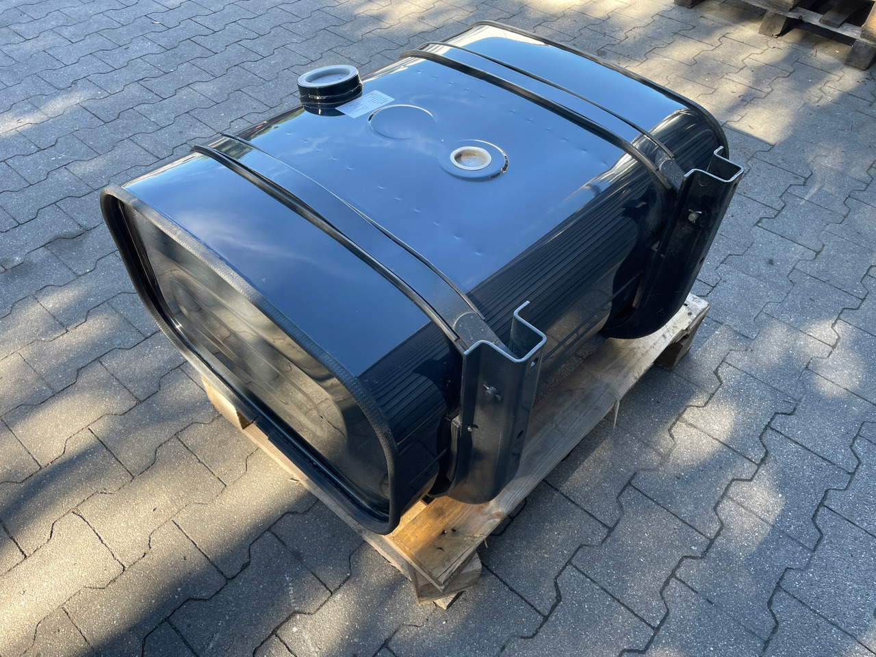 ZBIORNIK PALIWA MAN 150 L , L2000 TGL TGM 81122015818 - NOWY - - Bränsletank för Lastbil: bild 5 ZBIORNIK PALIWA MAN 150 L , L2000 TGL TGM 81122015818 - NOWY - - Bränsletank för Lastbil: bild 5