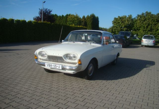 Ford Taunus - Sedan: bild 1 Ford Taunus - Sedan: bild 1