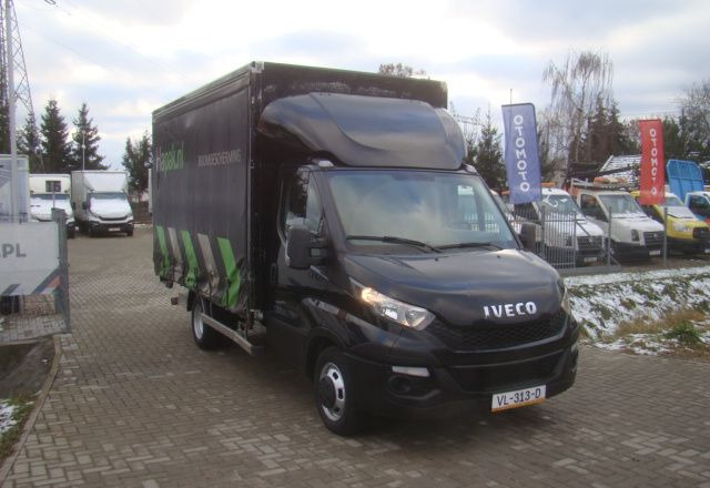 Iveco DAILY 35 C 15 3.0TDI FIRANA Z PRAWEJ STRONY 3.5T DMC WINDA - Volymskåp: bild 3 Iveco DAILY 35 C 15 3.0TDI FIRANA Z PRAWEJ STRONY 3.5T DMC WINDA - Volymskåp: bild 3