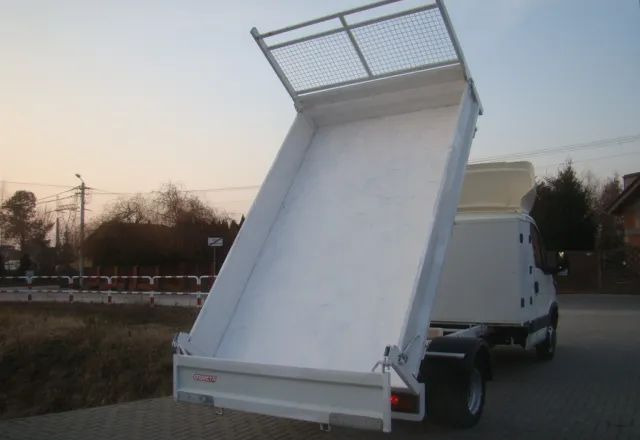 Iveco DAILY 40 C 12 - Transportbil med tippflak: bild 5 Iveco DAILY 40 C 12 - Transportbil med tippflak: bild 5