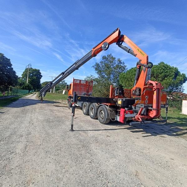 Scania P 410 - Flakbil, Kranbil: bild 3 Scania P 410 - Flakbil, Kranbil: bild 3