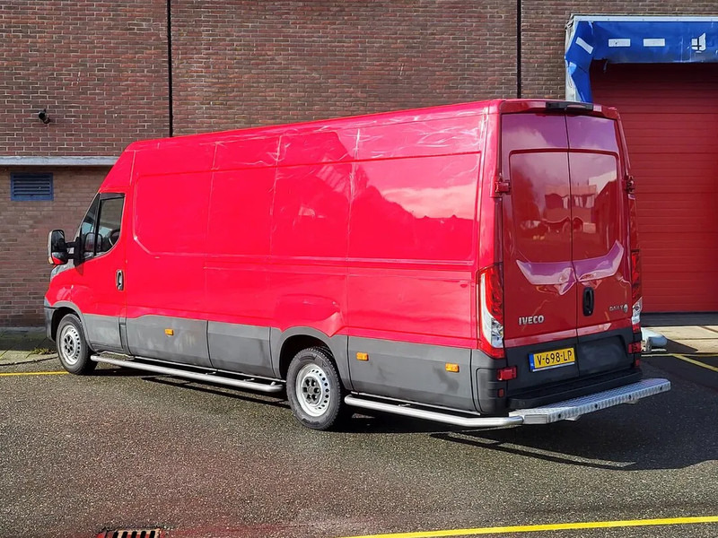 Iveco Daily 35S12 - Skåpbil, Dubbelhytt transportbil: bild 3 Iveco Daily 35S12 - Skåpbil, Dubbelhytt transportbil: bild 3