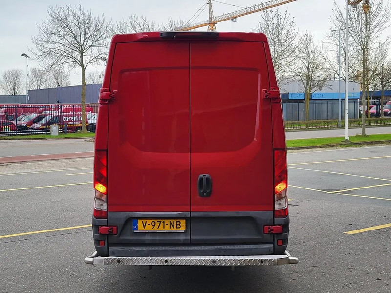 Iveco Daily 35S12 - Skåpbil: bild 5 Iveco Daily 35S12 - Skåpbil: bild 5