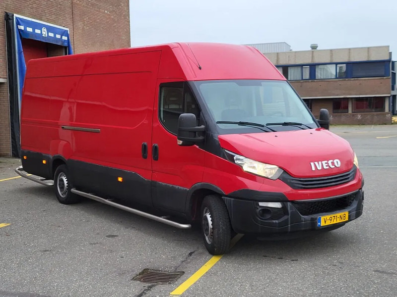 Iveco Daily 35S12 - Skåpbil: bild 2 Iveco Daily 35S12 - Skåpbil: bild 2