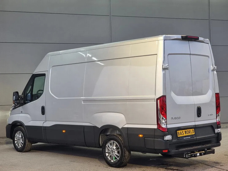 Iveco Daily 35S21 L2H2 Automatic Clima Cruise LED Parkingsensors Camera Towbar LED Euro6 2024 - Skåpbil: bild 4 Iveco Daily 35S21 L2H2 Automatic Clima Cruise LED Parkingsensors Camera Towbar LED Euro6 2024 - Skåpbil: bild 4