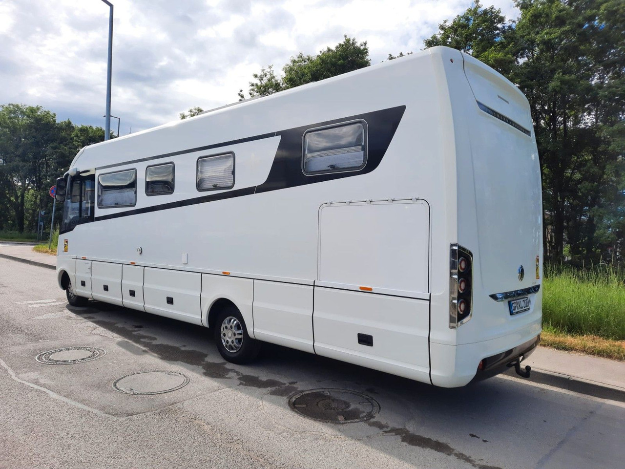 Niesmann + Bischoff Flair 920 LE, Goldschmitt, Mwst. ausweisbar,.. - Helintegrerad husbil: bild 2 Niesmann + Bischoff Flair 920 LE, Goldschmitt, Mwst. ausweisbar,.. - Helintegrerad husbil: bild 2