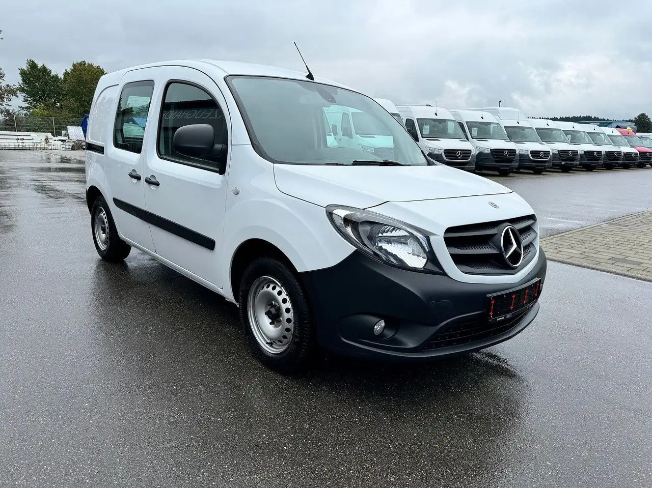 Mercedes-Benz Citan 111 CDI Lang Klima AHK - Skåpbil: bild 2 Mercedes-Benz Citan 111 CDI Lang Klima AHK - Skåpbil: bild 2