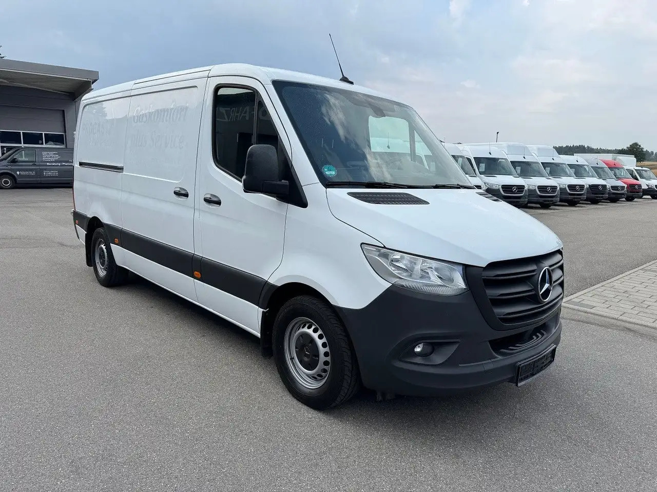 Mercedes-Benz Sprinter 316 CDI Flach Lang Klima MBUX - Skåpbil: bild 2 Mercedes-Benz Sprinter 316 CDI Flach Lang Klima MBUX - Skåpbil: bild 2
