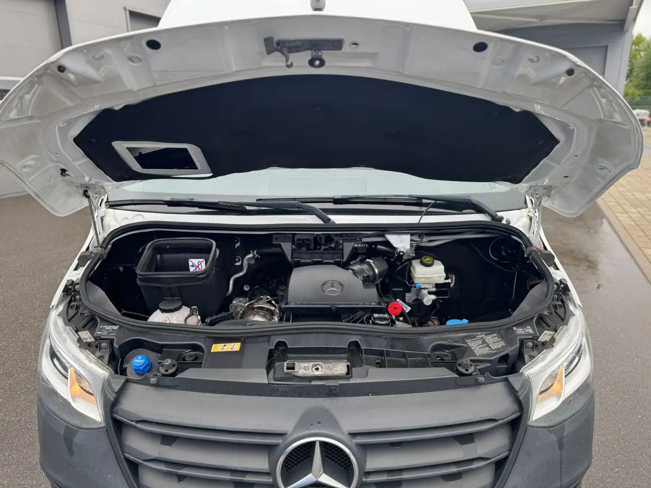 Mercedes-Benz Sprinter 317 CDI Lang Hoch Klima MBUX AHK 2,8t - Skåpbil: bild 4 Mercedes-Benz Sprinter 317 CDI Lang Hoch Klima MBUX AHK 2,8t - Skåpbil: bild 4