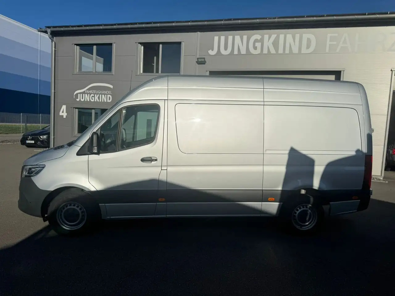 Mercedes-Benz Sprinter 317 CDI Lang Hoch Klima MBUX Silber LED - Skåpbil: bild 1 Mercedes-Benz Sprinter 317 CDI Lang Hoch Klima MBUX Silber LED - Skåpbil: bild 1