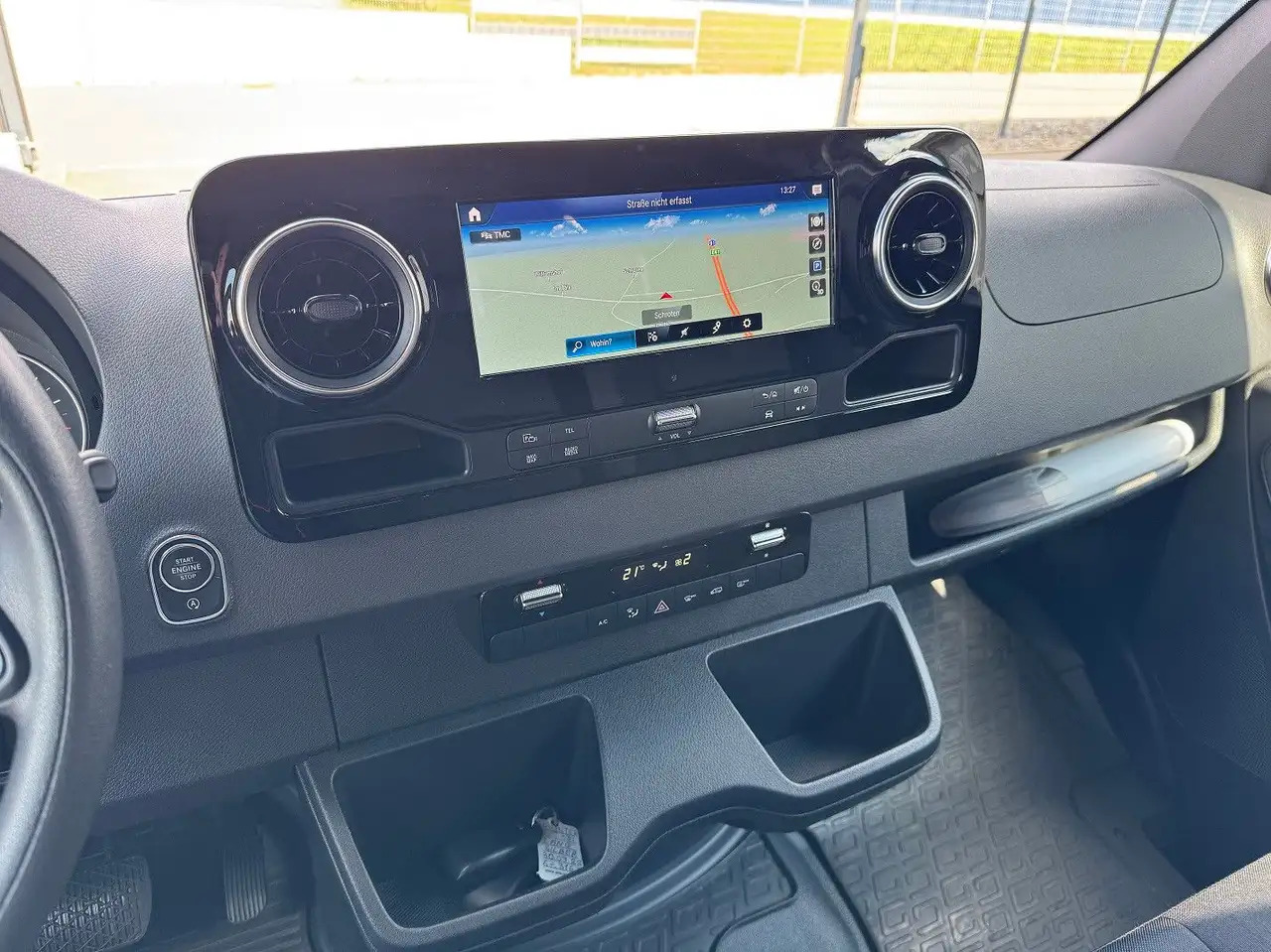 Skåpbil Mercedes-Benz Sprinter 317 CDI Lang Silber MBUX RWD Klima: bild 12 Skåpbil Mercedes-Benz Sprinter 317 CDI Lang Silber MBUX RWD Klima: bild 12