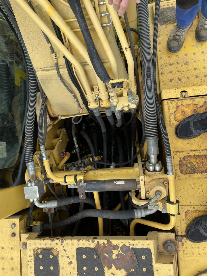 Bandgrävare Komatsu PC210LC-8: bild 7
