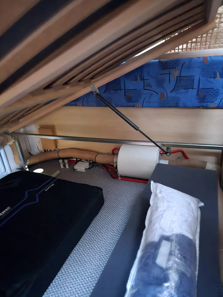 Wohnwagen TEC Tour 445 TDF Mover, Markise, Dusche - Husvagn: bild 3 Wohnwagen TEC Tour 445 TDF Mover, Markise, Dusche - Husvagn: bild 3