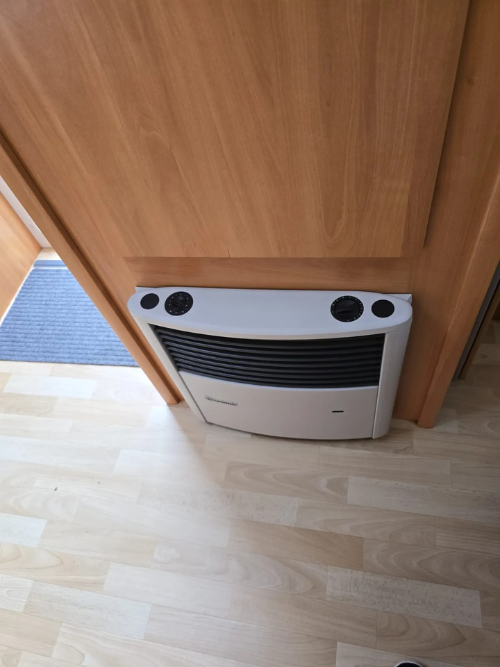 Husvagn Wohnwagen Wilk S5 451 HTD: bild 17 Husvagn Wohnwagen Wilk S5 451 HTD: bild 17