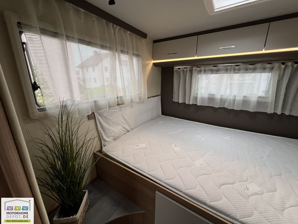 Ahorn Alaska TD Plus Aufl. 4to & Luftfed. & Hubbett - Halvintegrerad husbil: bild 5 Ahorn Alaska TD Plus Aufl. 4to & Luftfed. & Hubbett - Halvintegrerad husbil: bild 5