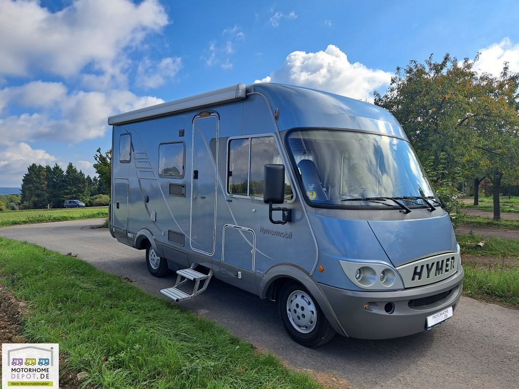 HYMER / ERIBA / HYMERCAR B-Klasse 504 Hubbett Solar Sog Markise - Helintegrerad husbil: bild 1 HYMER / ERIBA / HYMERCAR B-Klasse 504 Hubbett Solar Sog Markise - Helintegrerad husbil: bild 1