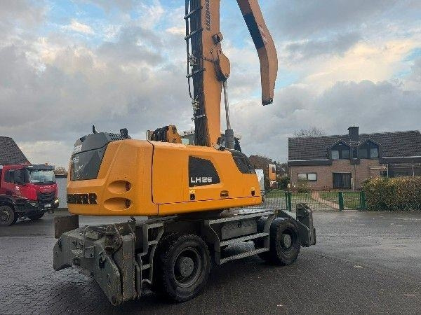 Liebherr LH26 - Grävmaskin på däck: bild 3 Liebherr LH26 - Grävmaskin på däck: bild 3