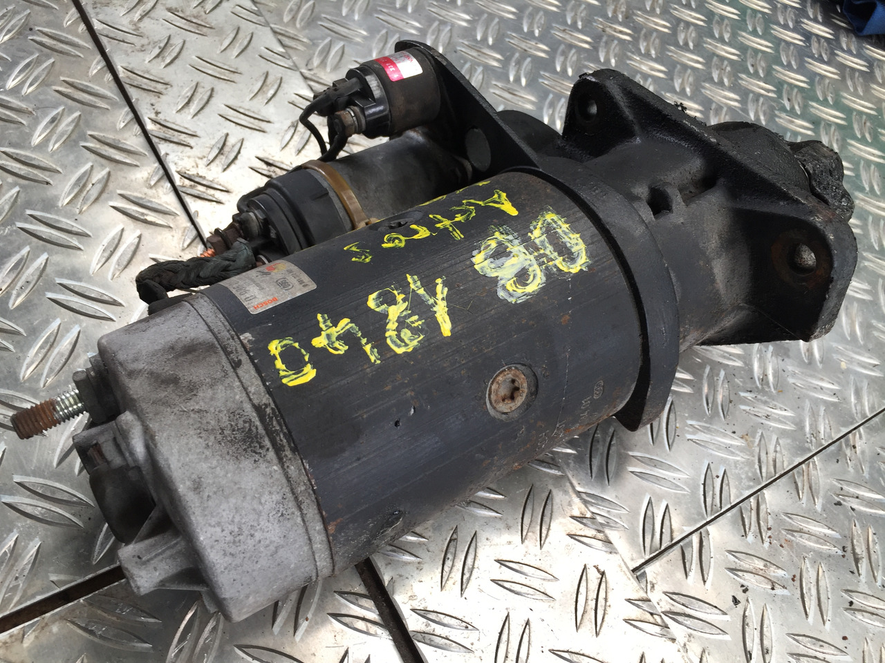 Gebrauchter Anlasser DB Actros 1840, Motor Typ : OM 501 LA, Artikel - Nr. : A 004 151 94 01 - Starter för Lastbil: bild 4 Gebrauchter Anlasser DB Actros 1840, Motor Typ : OM 501 LA, Artikel - Nr. : A 004 151 94 01 - Starter för Lastbil: bild 4