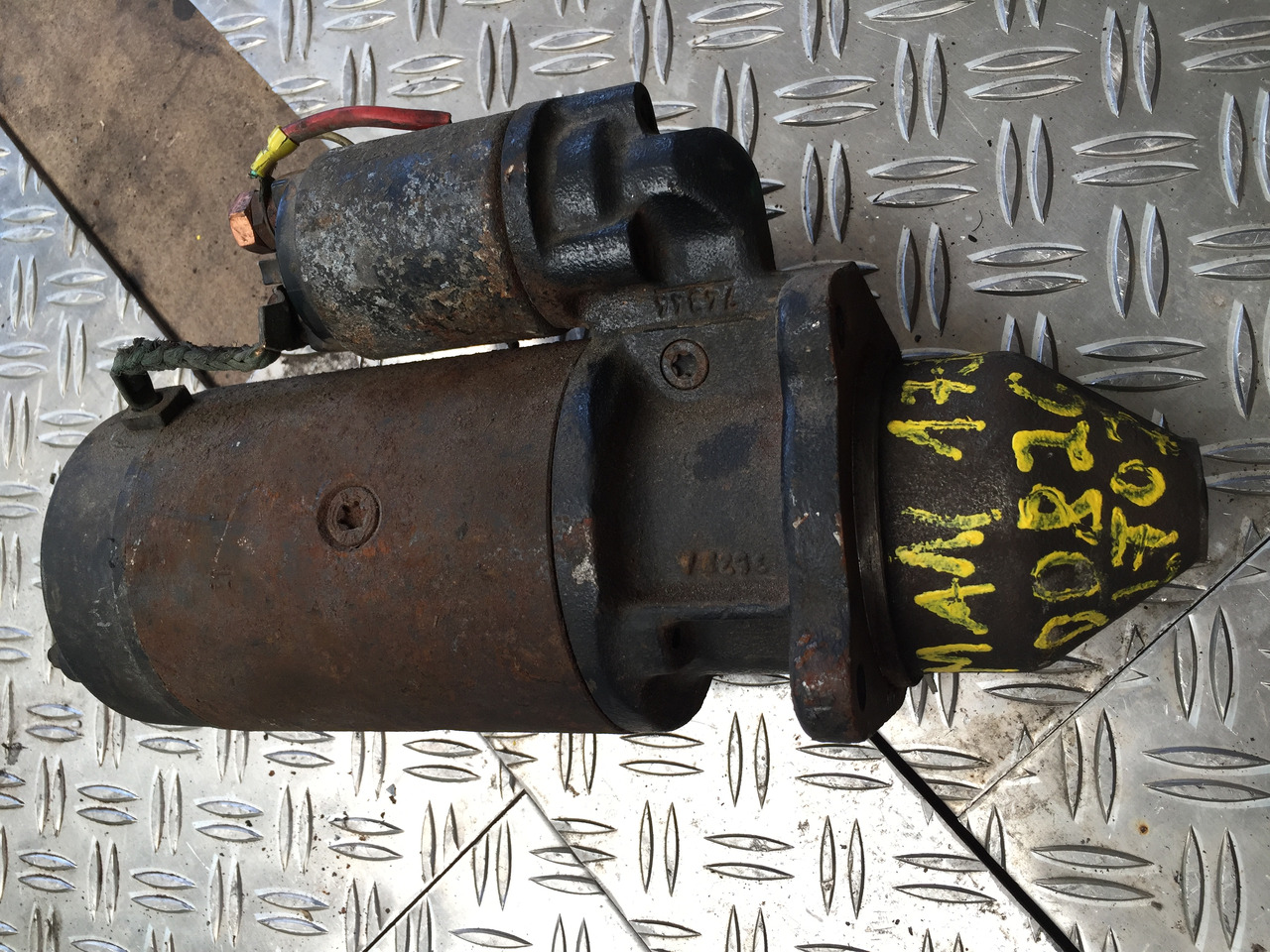 Gebrauchter Anlasser MAN F90, 17.332, Motor Typ : D 0826 LF 02, Artikel - Nr. : 99.99999 - 9999 - Starter för Lastbil: bild 1 Gebrauchter Anlasser MAN F90, 17.332, Motor Typ : D 0826 LF 02, Artikel - Nr. : 99.99999 - 9999 - Starter för Lastbil: bild 1