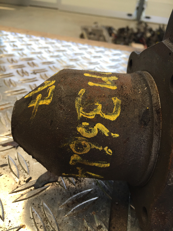 Gebrauchter Anlasser, MB 817 Motor Typ OM 366 LA, Bosch, Artikel - Nr. : 0 001 368 309 - Starter för Lastbil: bild 3 Gebrauchter Anlasser, MB 817 Motor Typ OM 366 LA, Bosch, Artikel - Nr. : 0 001 368 309 - Starter för Lastbil: bild 3